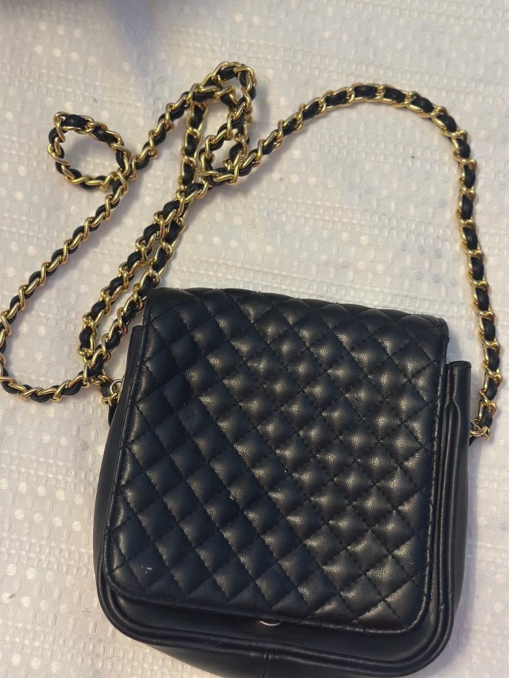 Classic Quilted Black Crossbody Bag with Gold Chain